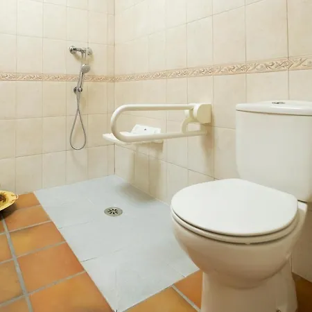 ゲストハウス La Granja ** Palazuelos de Eresma