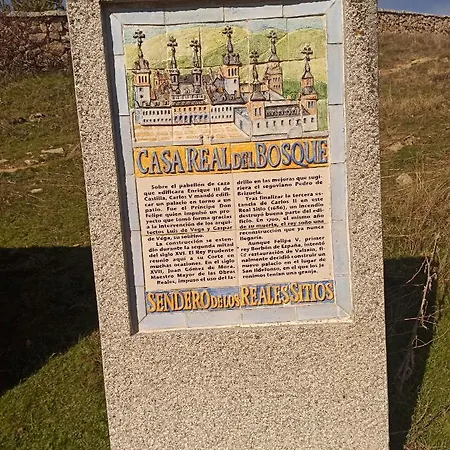 La Granja ** 招待所 Palazuelos de Eresma